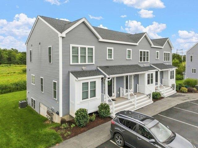 2 bedroom, Whitman MA 02382 105559804