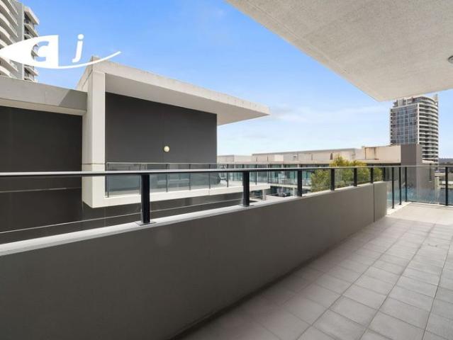 2 bedroom with north facing
