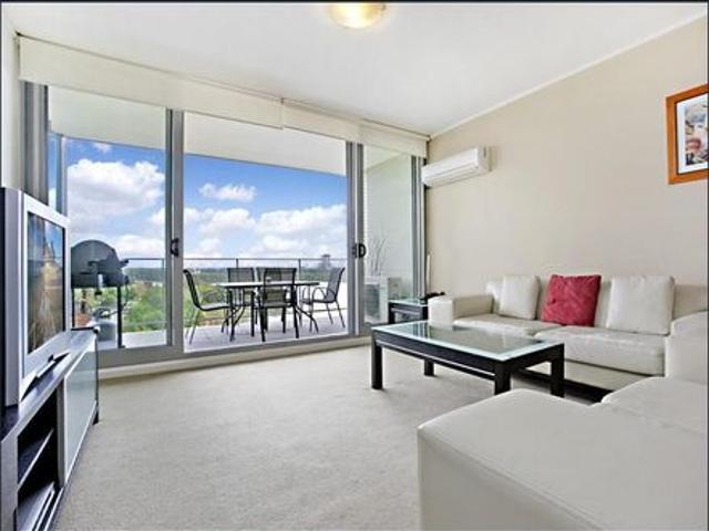 2 bedroom with Privacy, Space and VIEWS