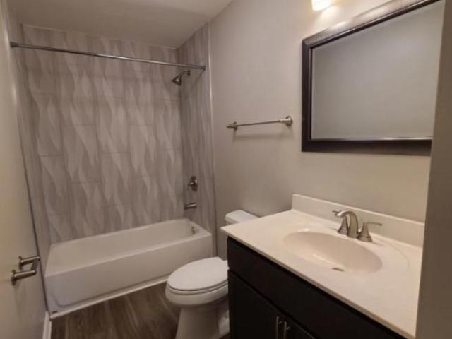 2 bedroom, Willowbrook IL 60527 104341341