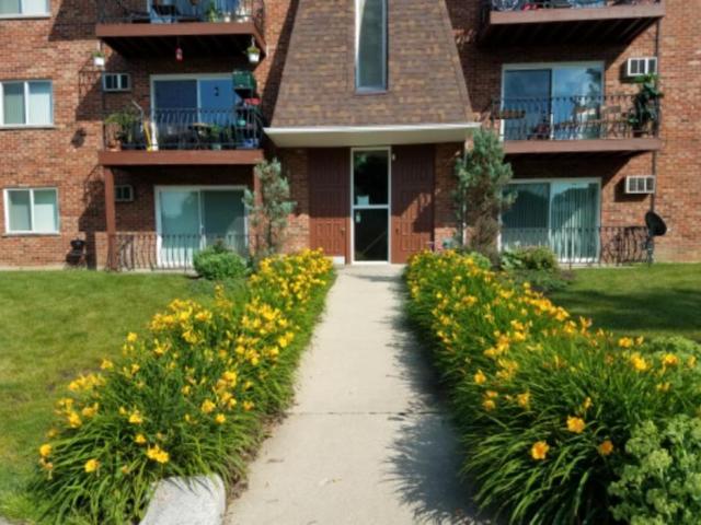 2 bedroom, Willowbrook IL 60527 105183248
