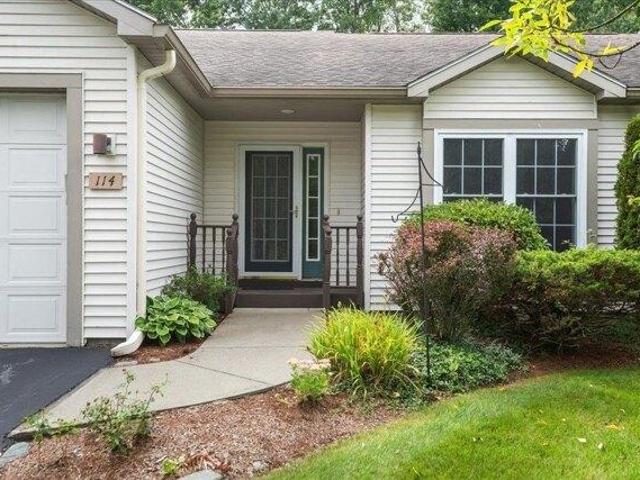2 bedroom, Williston VT 05495 105425000