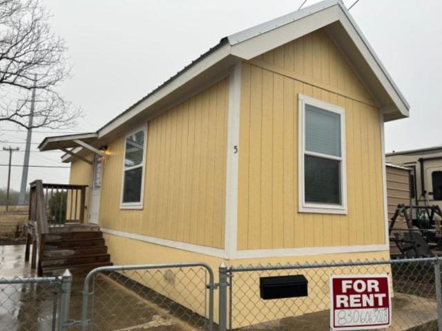 2 bedroom, Windcrest TX 78239 105901440