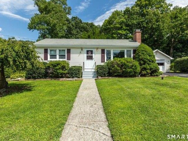 2 bedroom, Windham CT 06280 105439025