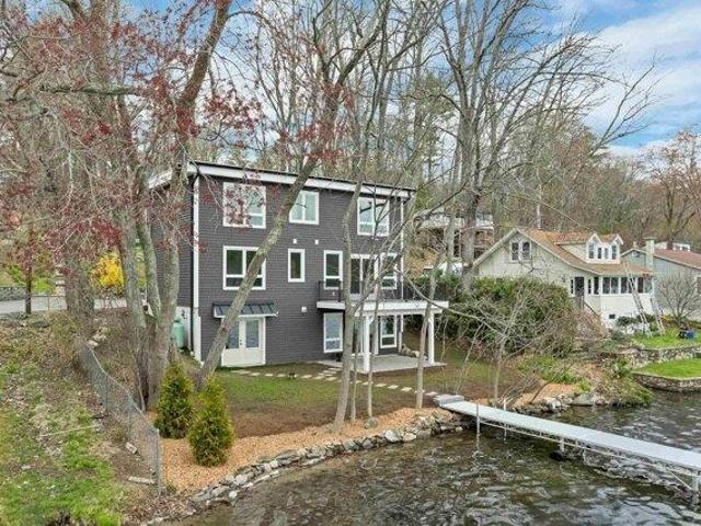 2 bedroom, Windham NH 03087 104480520