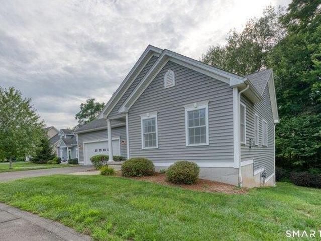 2 bedroom, Windsor Locks CT 06096 105231280