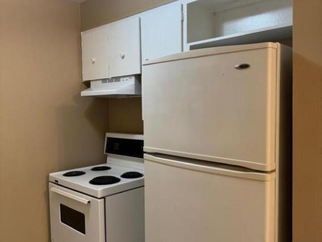 2 bedroom, Windsor ON N8T 3A6 LS105775218