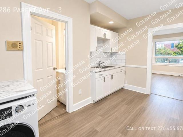 2 bedroom, Windsor ON N8X 4J2 105618447