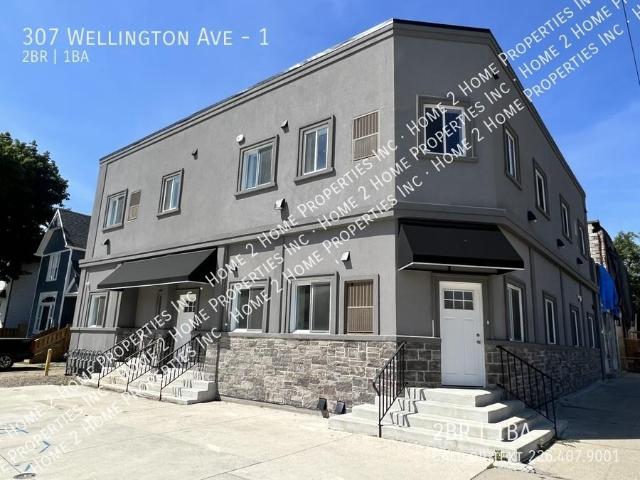 2 bedroom, Windsor ON N9A 5J3 105212332