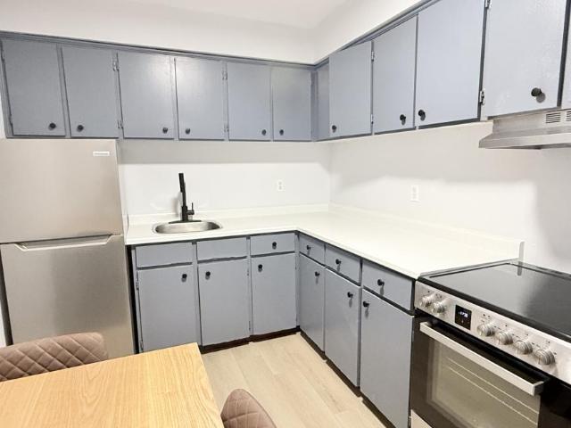 2 bedroom, Windsor ON N9B 1J6 105671695