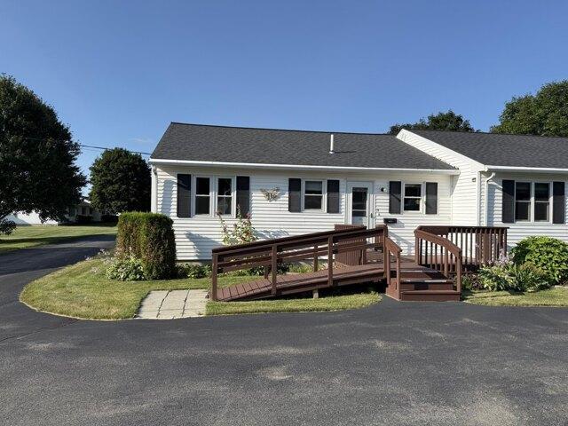 2 bedroom, Winslow ME 04901 104833276
