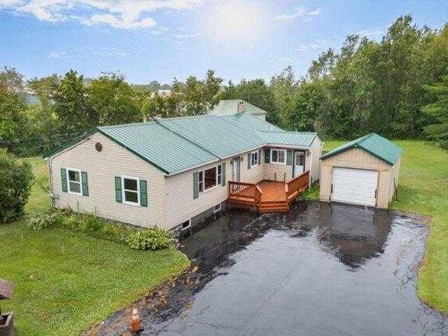 2 bedroom, Winslow ME 04901 105788611