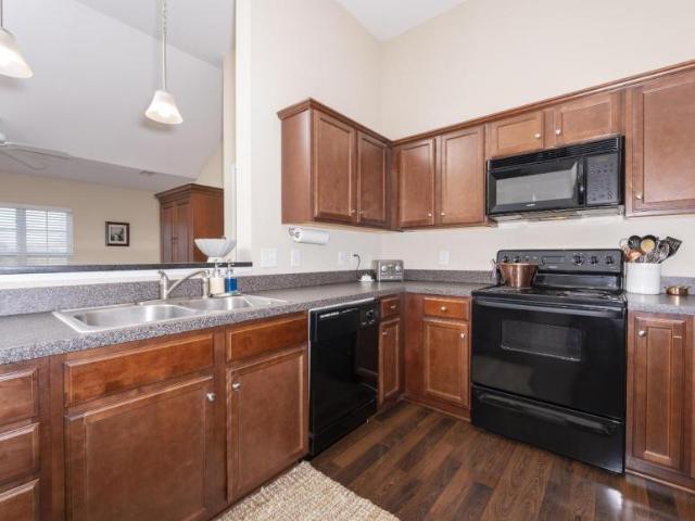 2 bedroom, Winston NC 27103 105986672