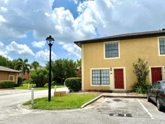 2 bedroom, Winter Park FL 32792 LS105523441
