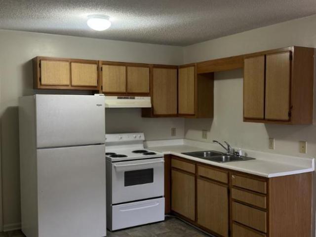 2 bedroom, Winterville NC 28590 105020027