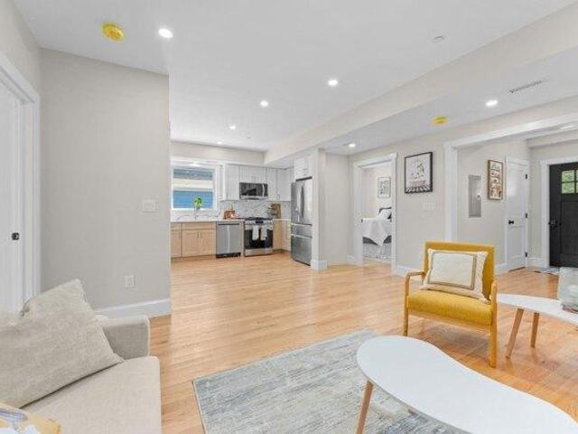 2 bedroom, Winthrop MA 02152 105401978