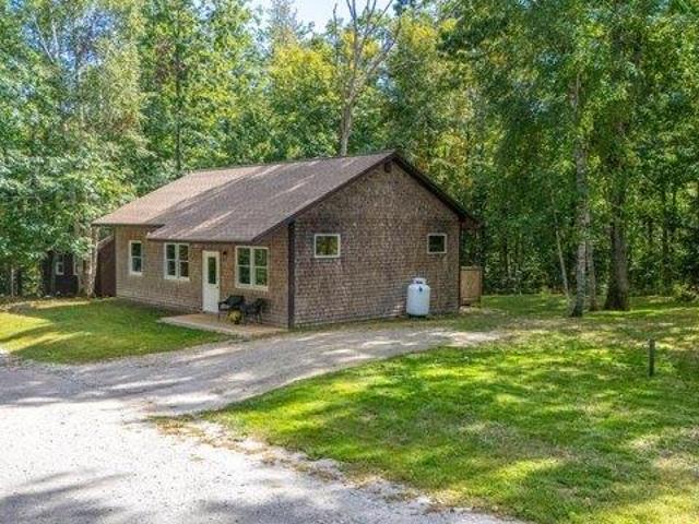 2 bedroom, Wiscasset ME 04578 105679390
