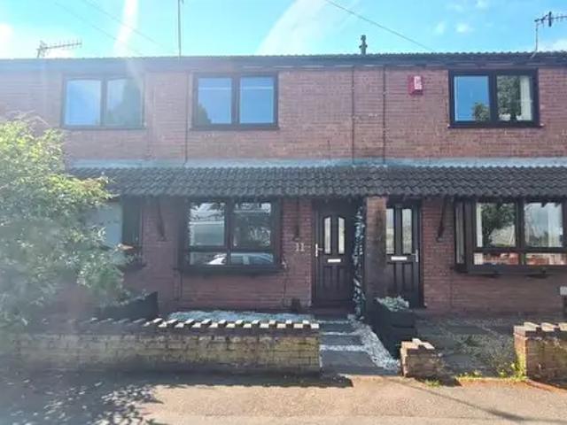 2 Bedroom Town House To Rent In Crest View, Sherwood, Nottingham, NG5