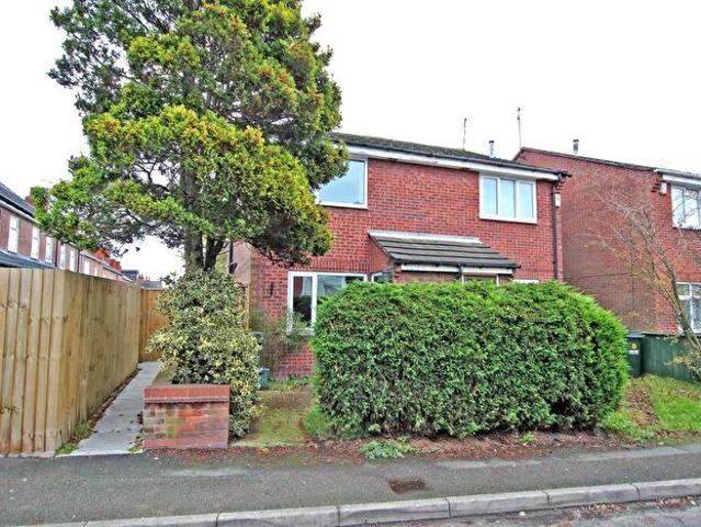 2 Bedroom Town House To Rent In Furlong Street, Arnold, Nottingham, NG5