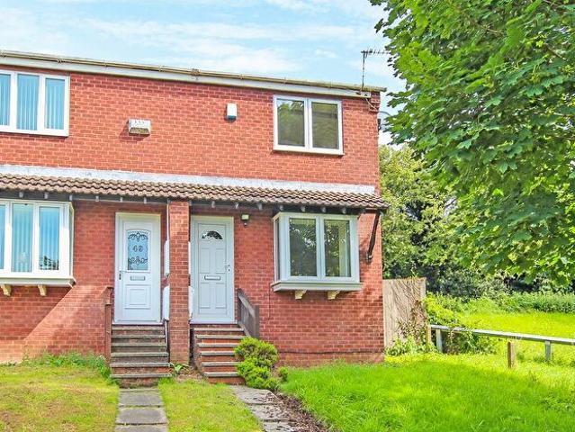 2 Bedroom Town House To Rent In Fairmead Close, Nottingham, NG3