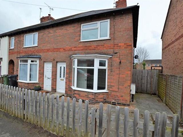 2 Bedroom Town House To Rent In Lansdowne Grove, Wigston, Leicestershire, LE18