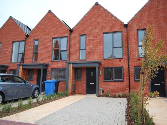 2 Bedroom Town House To Rent In Prince George Drive, Mickleover, Derbyshire, DE22
