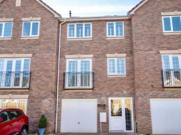 Glenavy Crumlin, BT28, Lisburn - Parking
