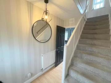 2 bedroom town house for rent in Ballantrae Road, Shadsworth.