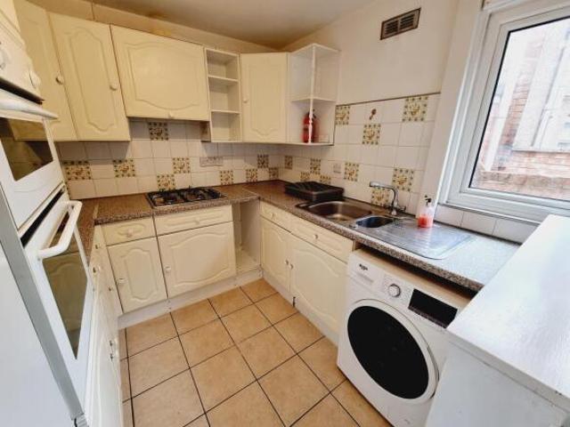2 bedroom town house for rent in Rushmore Terrace, Leamington Spa, CV31