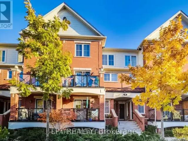 2 Bedroom Townhouse Oakville ON 105394975