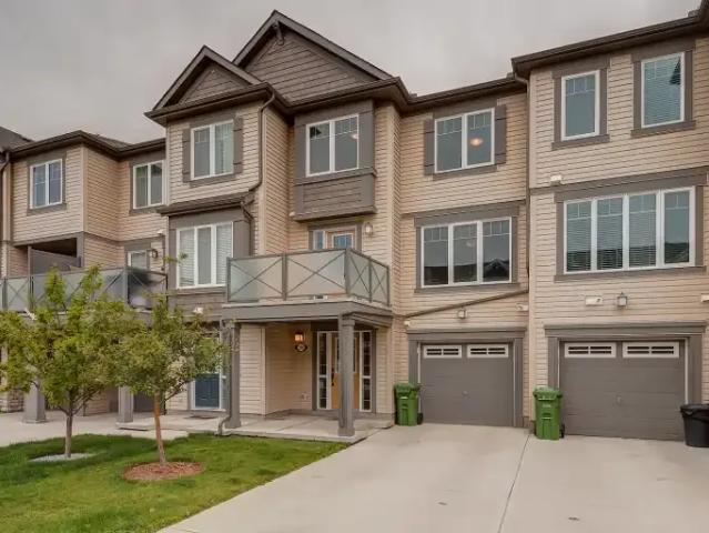 2 Bedroom Townhouse Airdrie AB 104824470