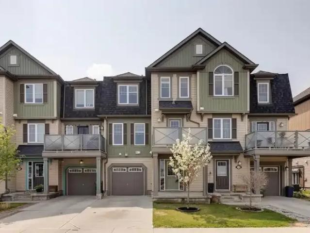 2 Bedroom Townhouse Airdrie AB 104875984