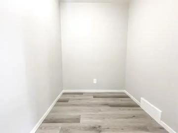 2 Bedroom Townhouse Airdrie AB 103411267