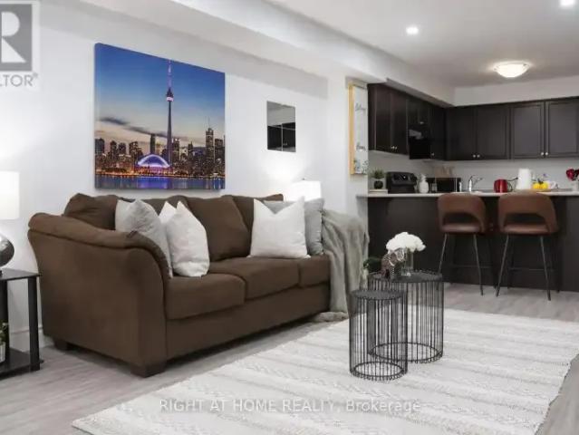 2 Bedroom Townhouse Ajax ON 105623853