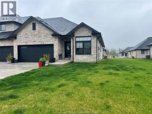 2 Bedroom Townhouse Amherstburg ON 102883557
