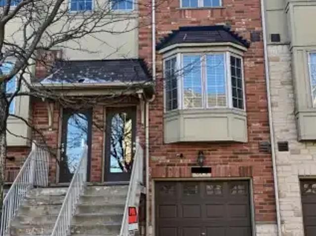 2 Bedroom Townhouse Burlington ON 105505942