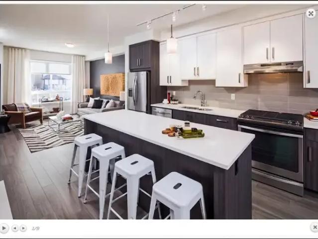 2 Bedroom Townhouse Calgary AB 104433870