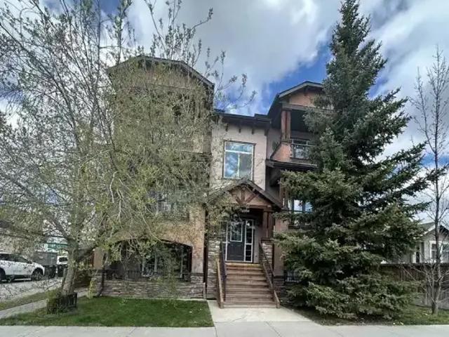 2 Bedroom Townhouse Calgary AB 104782691