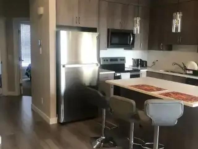 2 Bedroom Townhouse Calgary AB 104824371