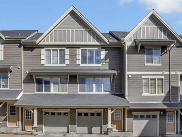 2 Bedroom Townhouse Calgary AB 104842165