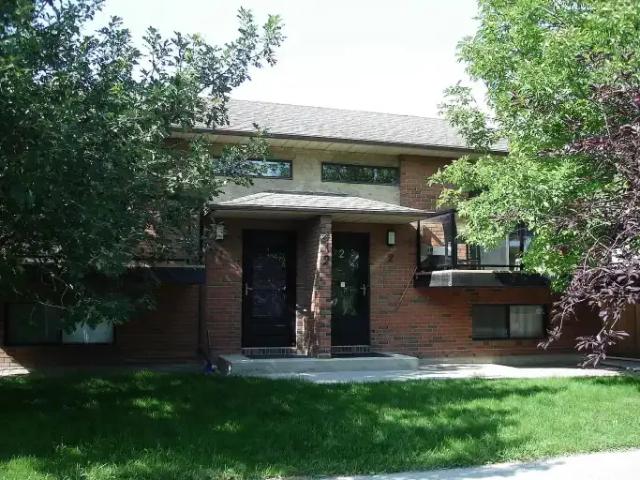 2 Bedroom Townhouse Calgary AB 104972750