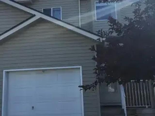 2 Bedroom Townhouse Calgary AB 104986169