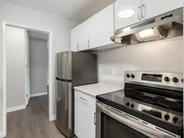 2 Bedroom Townhouse Calgary AB 105118632