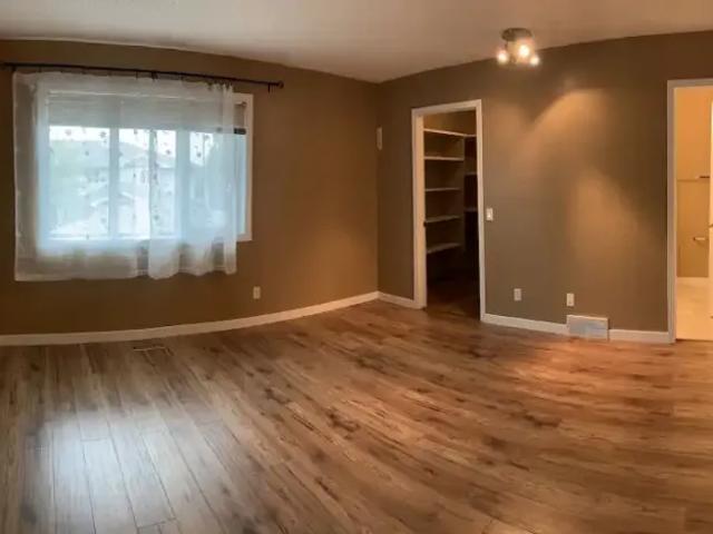 2 Bedroom Townhouse Calgary AB 105118837