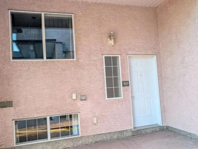 2 Bedroom Townhouse Calgary AB 105110864