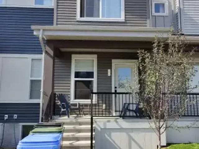2 Bedroom Townhouse Calgary AB 105226628