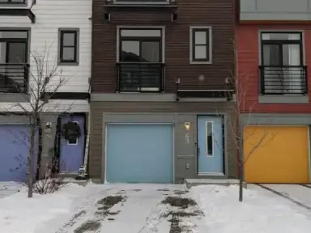 2 Bedroom Townhouse Calgary AB 105410448