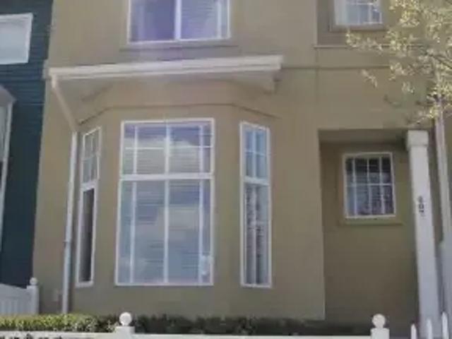 2 Bedroom Townhouse Calgary AB 105410741