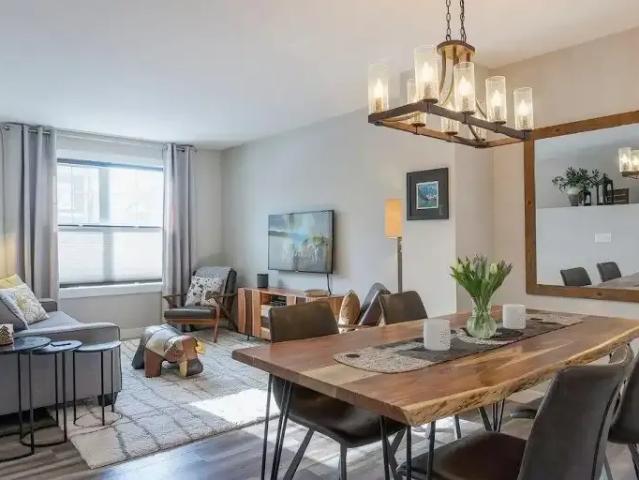 2 Bedroom Townhouse Calgary AB 105554489