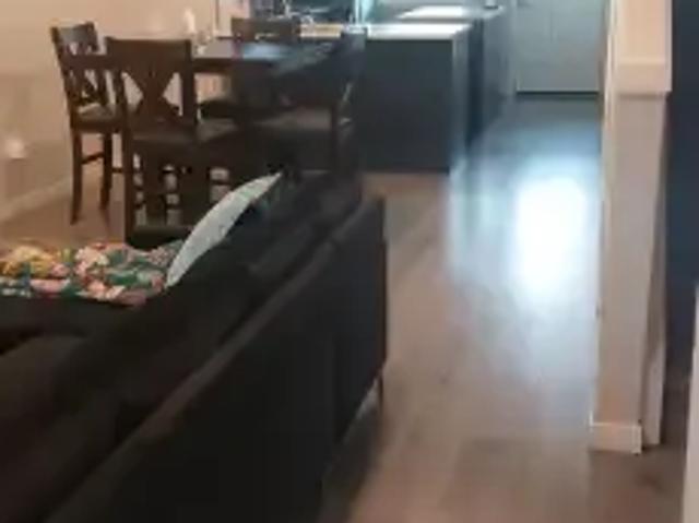 2 Bedroom Townhouse Calgary AB 105601906